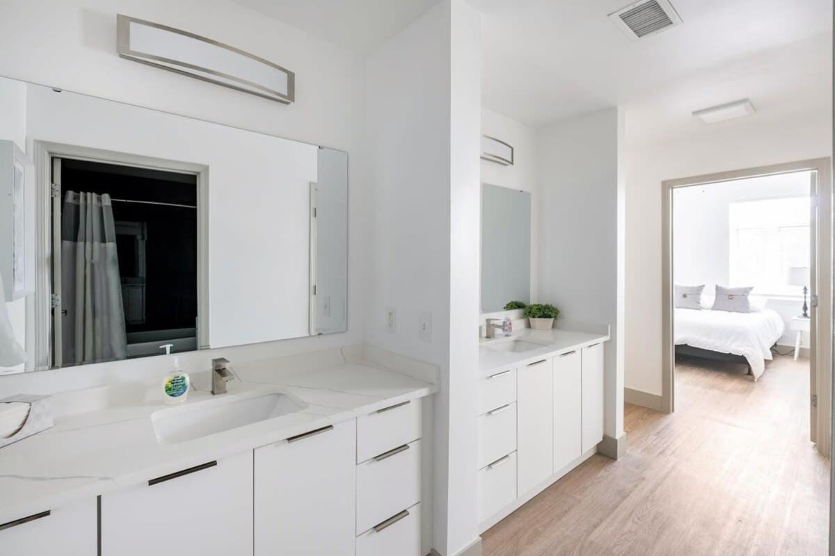 4B 3Ba Premium Family Apartment With Gym Charlotte Esterno foto